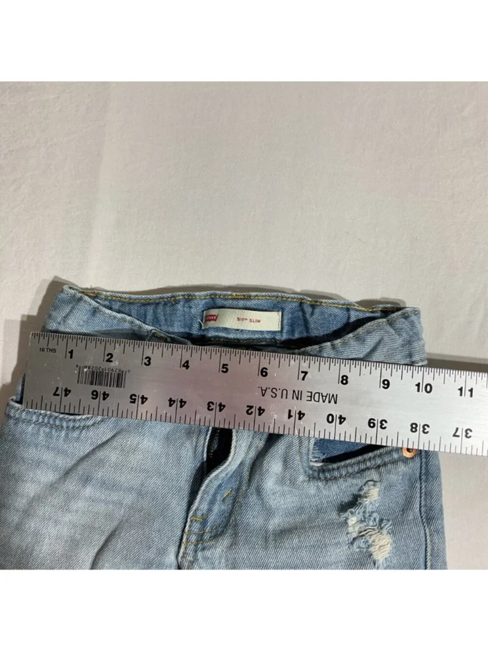 Levis Kids Distressed Light Blue Slim Denim Shorts Adjustable Waist size 5 and 6